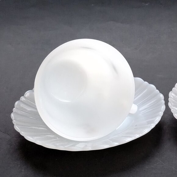 VTG MCM Opal Milk Glass 2 Cups w/Saucers Termocrisa Rare Fire King Pyrex - Picture 5 of 16
